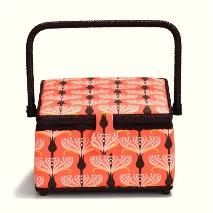 Scatola da cucito rosa salmone con fiori