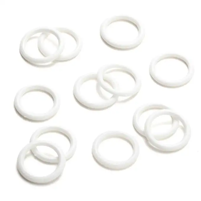 Anelli bianchi plastica