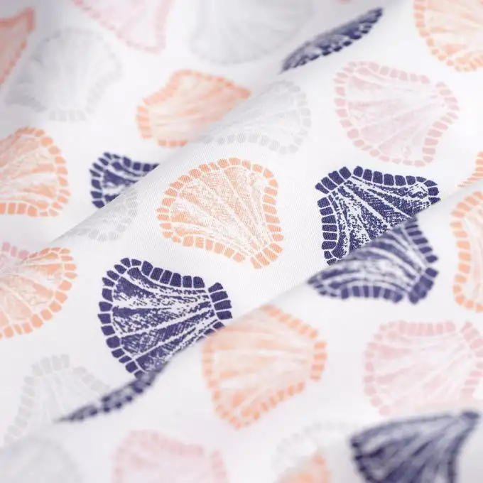 Popeline di cotone bianco conchiglie