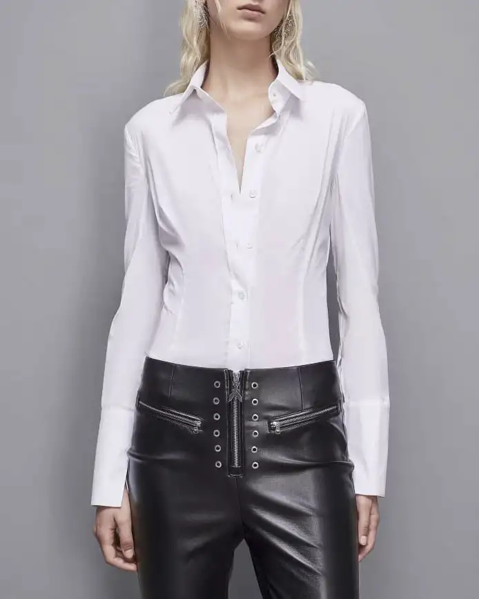 Camicia bianca Patrizia Pepe in popeline di cotone stretch dalla linea sfiancata