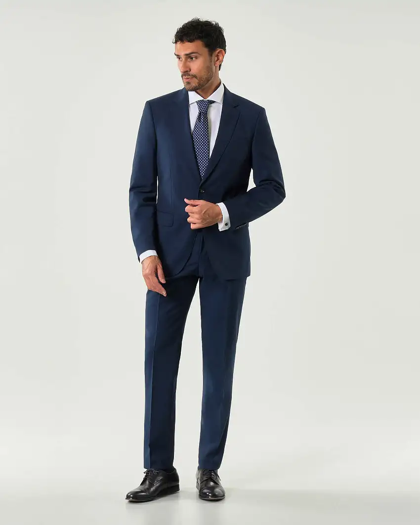 Abito Huge Boss blu in tela di lana a micro riga soffusa