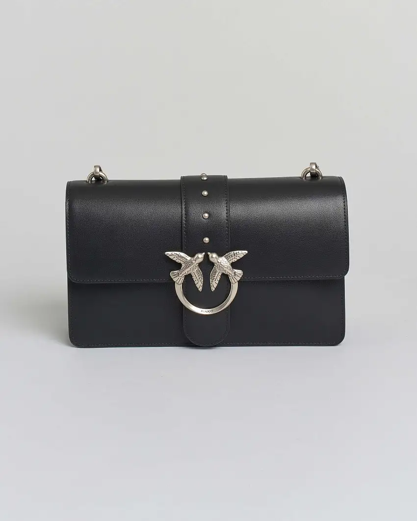 Classic Love Bag One nera in pelle liscia con fibbia Love Birds argento e tracolla a catena rimovibile